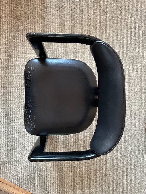 2 sillones Pamplona en piel negra – Augusto Savini para POZZI (años 60) – Totalmente negros – fauteuils (photo 2 of 8)
