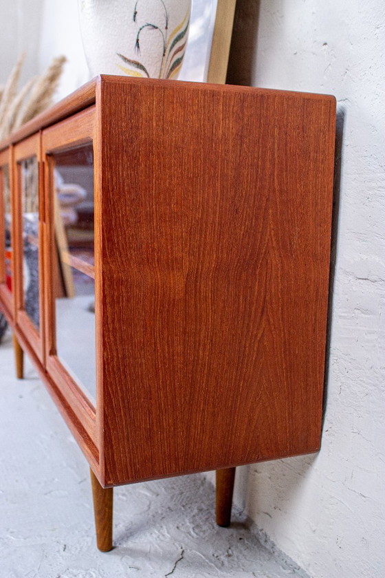 Vetrina, credenza e cassettiera vintage in teak, design danese, stile metà secolo. – Vetrine, Wood (photo 15 of 15)