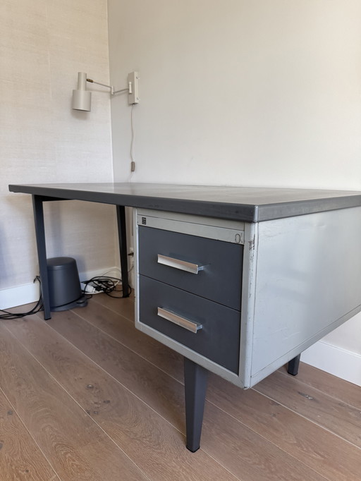 Vintage Gispen bureau