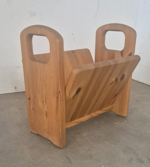 Scandinavian design reading tray