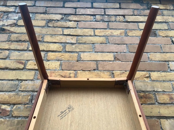 Image 1 of Tavolino da caffè danese in teak di metà secolo - Henning Kjærnulf per la fabbrica di mobili Vejle