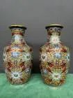 Pair of Chinese bronze vases decorated with cloisonné enamel. – vazen (photo 2 of 6)