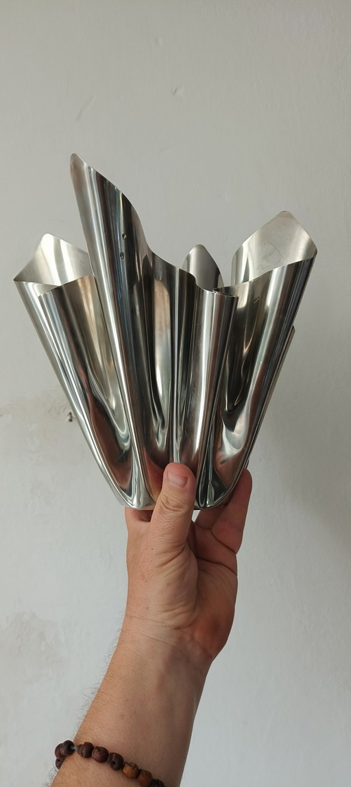 Vaso a tulipano Martin Brühl, design olandese moderno, bordo in acciaio inossidabile