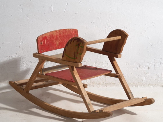 Antiker Schaukelstuhl für Kinder (ca. 1920) – Schaukelstühle, Wood (photo 2 of 10)