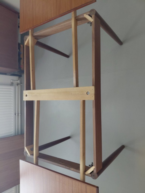 Image 1 of Vintage wooden extendable table