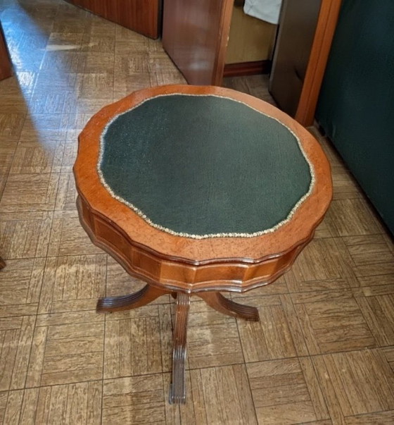 Image 1 of Side table in wood and leather