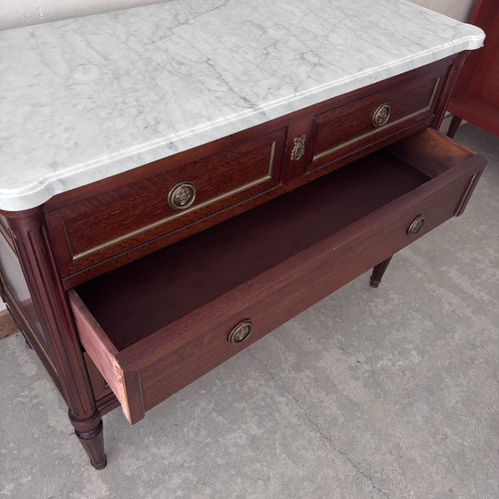 Image 1 of Wooden chest of drawers