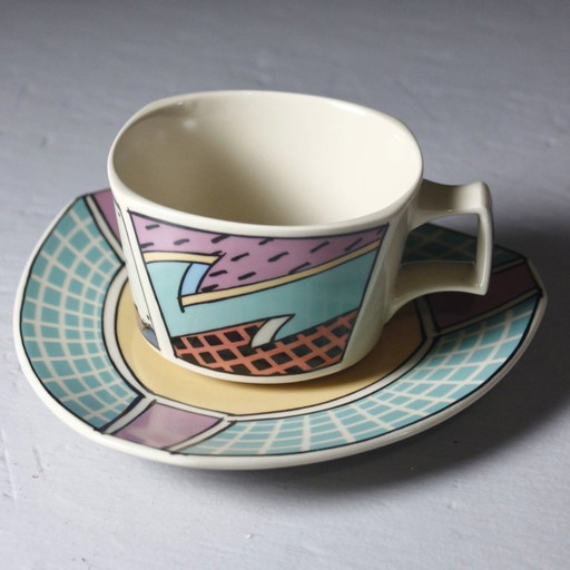 Dorothy Hafner & Rosenthal Studio Linie - Flash cup & saucer 1980s Memphis