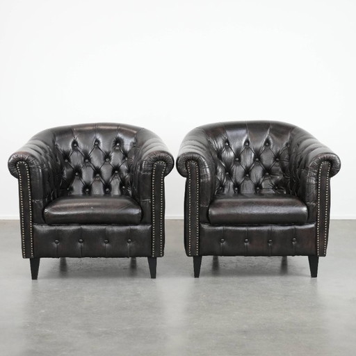 2 sillones club Chesterfield de piel de vacuno oscura de estilo inglés