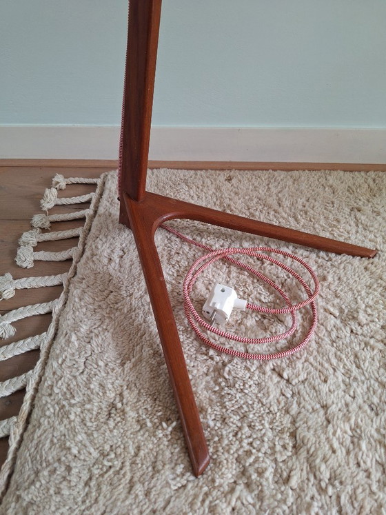 Lampada da terra in legno e metallo con paralume plissettato, Hagoort, Lampade da terra, Marrone (foto 4 di 8)