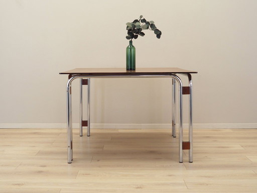 Table en noyer, design italien, années 1970, fabrication : Italie