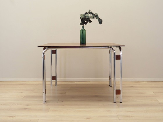 Image 1 of Table en noyer, design italien, années 1970, fabrication : Italie