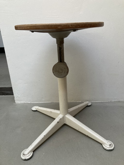 Sgabello industriale Friso Kramer