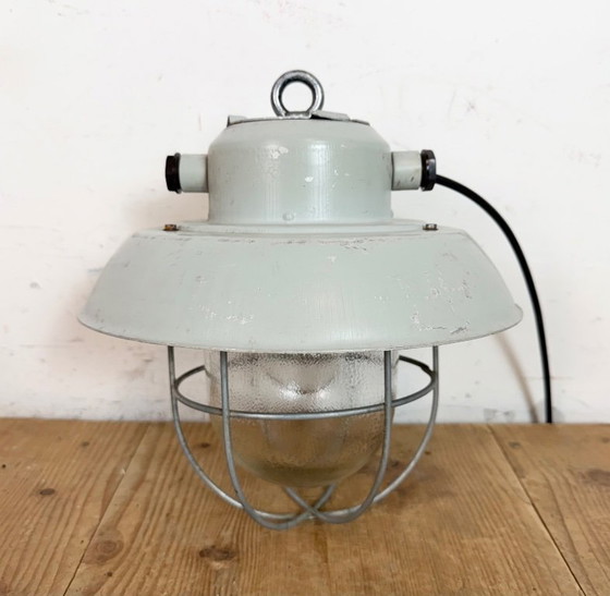 Image 1 of Suspension cage industrielle grise en aluminium avec verre dépoli, années 1970