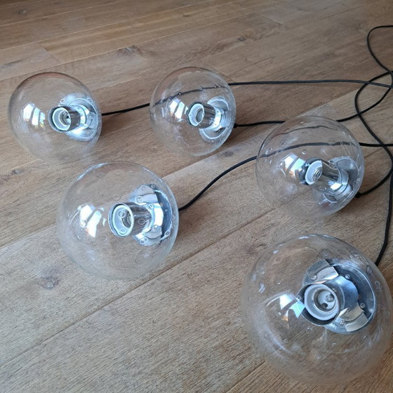 Image 1 of Raak B-1120 compositie met 5 teardrop bollen