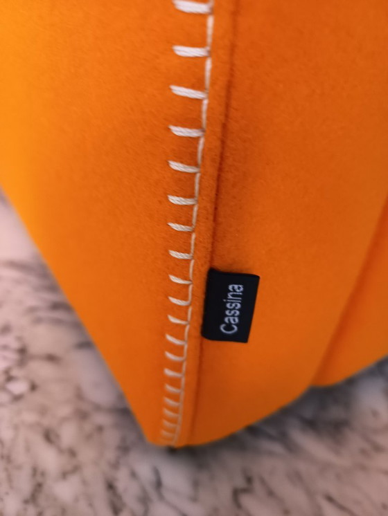 Image 1 of Fauteuil CASSINA Utrecht 637 en Laine Kvadrat Orange 13L par Gerrit Thomas Rietveld