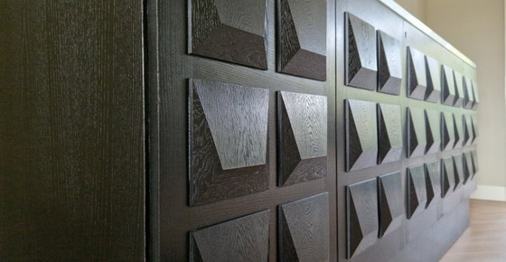 Dressoir, wandmeubel, De Coene, brutalistisch design, zwart eiken, 1970s, België – Aluminium (photo 2 of 13)