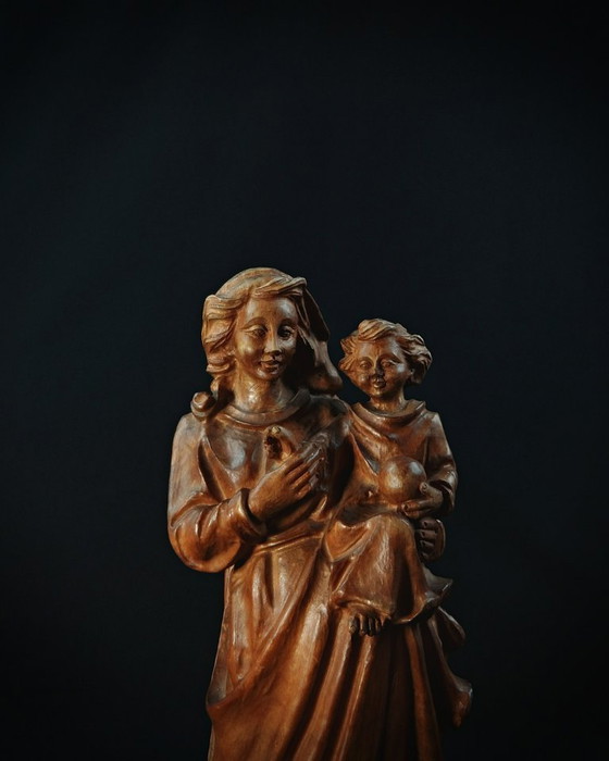 Image 1 of Estatua tallada en roble de la Virgen con el Niño Arte religioso alemán Siglo XX