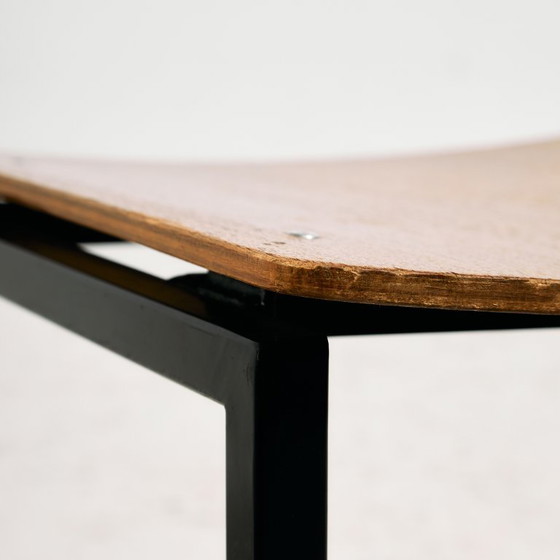 Image 1 of MK11233 Stuhl aus Teakholz auf Metallgestell