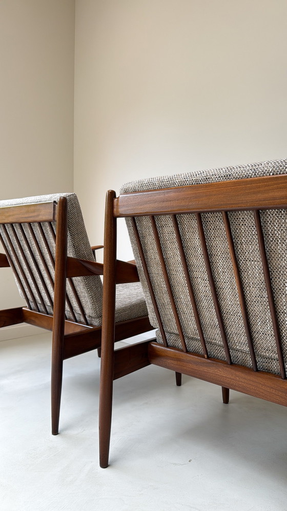 Image 1 of Twee Vintage Deense Teak Houten Fauteuils