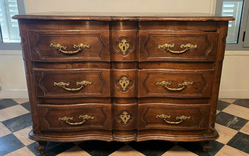 Crossbow chest of drawers in solid walnut, Louis XIV period – early 18th century