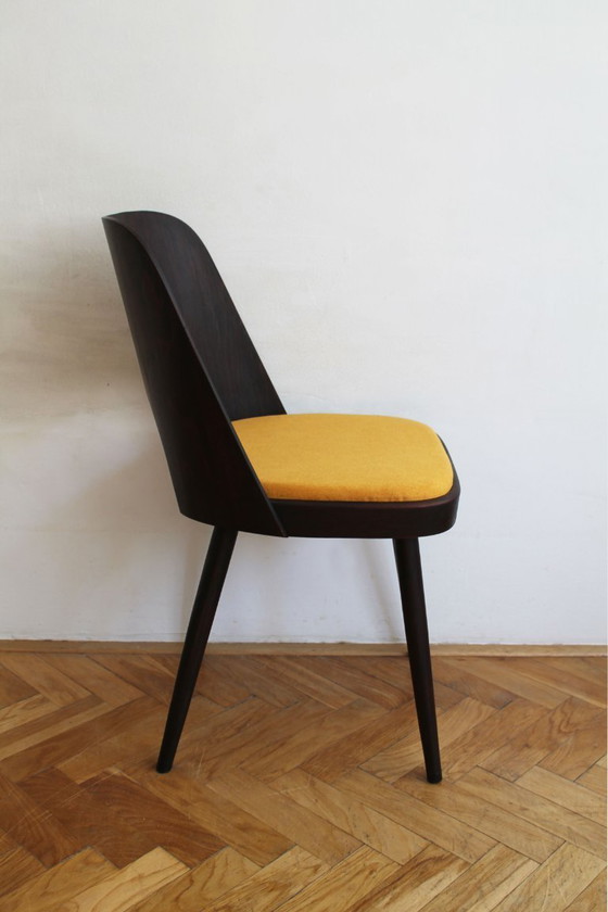 Image 1 of Set van vier eetkamerstoelen van Oswald Haerdtl