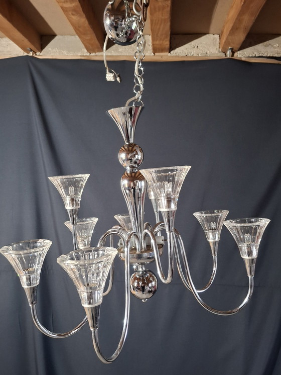 Image 1 of Lampadario vintage degli anni '30-'50 in metallo cromato e spessi paralumi in vetro – stile Art Déco