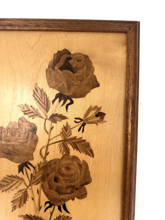 Image 1 of Vintage houten handwerk schilderij met rozen ‘60