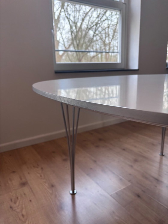Fritz Hansen Superellips Tavolo da pranzo – Tavoli da pranzo, Alluminio, lamine (photo 2 of 6)