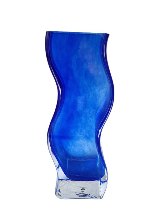 Skruf Sweden - "Bölja" Vase by Annette Krahner – vazen, Glass (photo 2 of 8)