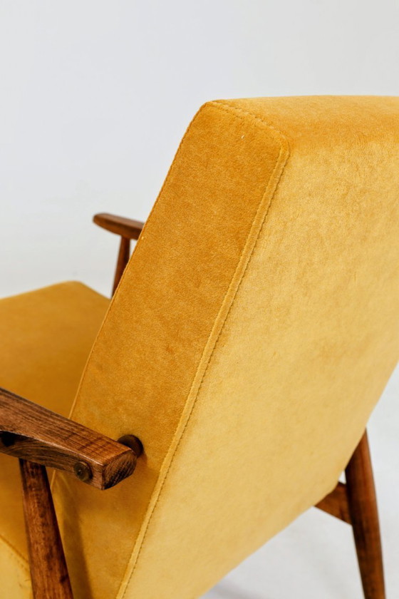 Image 1 of Fauteuil lounge vintage en velours jaune mangue, design milieu du siècle, années 1960