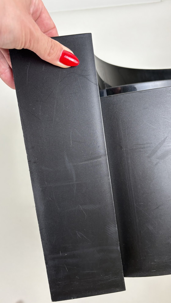 Image 1 of Vintage Wave plastic magazine holder black Authentics