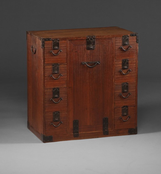 Image 1 of Charmante Japanse kast met 16 lades