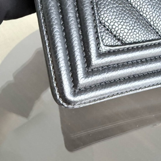 Image 1 of Borsa Chanel Boy New Medium - 28 cm in pelle trapuntata color caviale nera con finiture in argento rutenio Serie 28