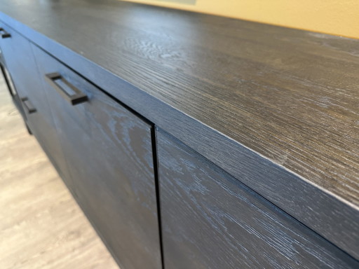 Aparador Ridgefield de Henders y Hazel