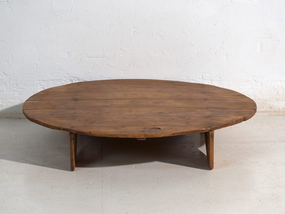 Mesa baja redonda antigua de madera de pino – Europa Central, circa 1940 – Mesas de centro, Rustic (photo 31 of 40)