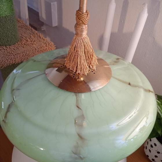 Image 1 of Duitsland 1930. Prachtige vintage Art Deco plafondlamp met groen opaalglas.
