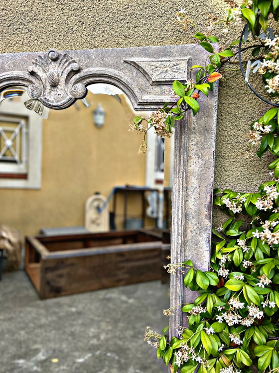 Image 1 of Large patinated mirror – Antique stone effect

