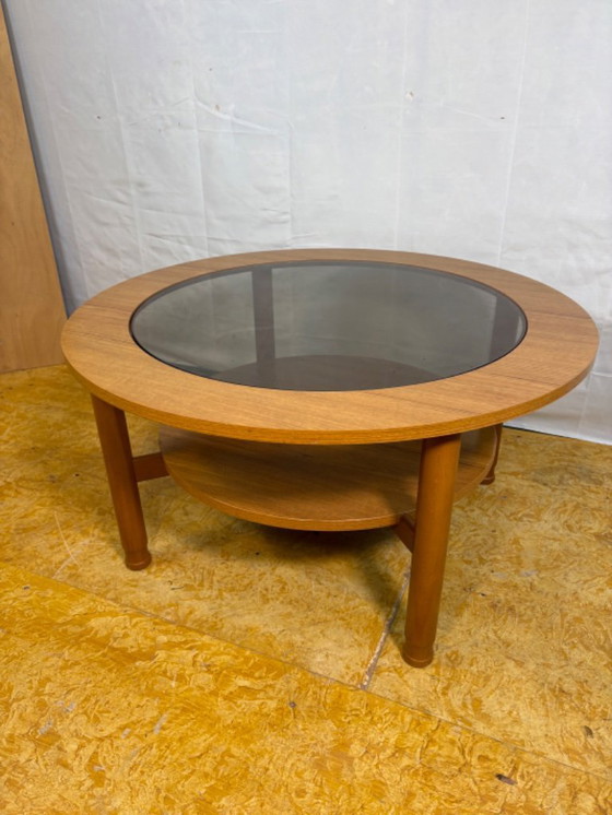 Image 1 of Mid-Century Retro Vintage Round Coffee Table by Schreiber (1960–1970)  A stylish mid-century Scandinavian Design