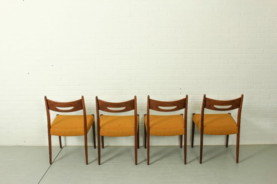 Image 1 of Set van 4 vintage teakhouten fauteuils, jaren 60