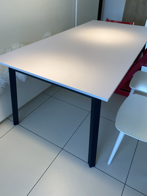 Extendable Table