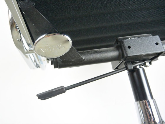 Image 1 of Vitra EA 117 Bürostuhl
