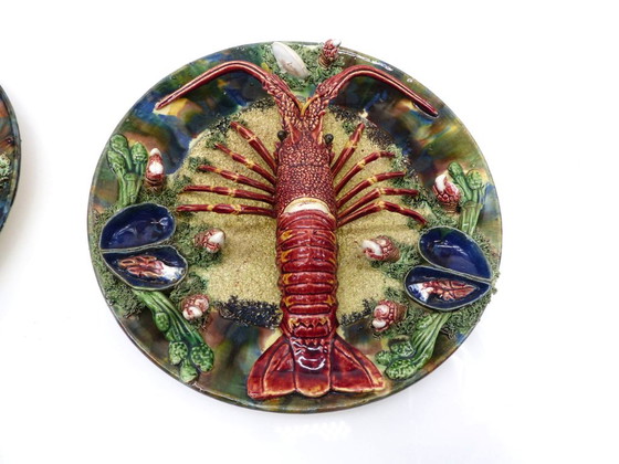 Paire de grands plats muraux Palissy polychromes par Álvaro José – Caldas da Rainha, Portugal, début XXe (photo 3 of 11)