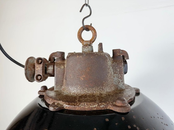 Image 1 of Industrielle Käfig-Pendelleuchte aus schwarzer Emaille und Gusseisen, 1960er Jahre