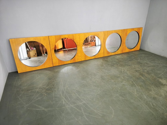 Specchio quadrato vintage ceco in impiallacciatura di rovere con vetro circolare, anni '70 – Legno (photo 10 of 10)