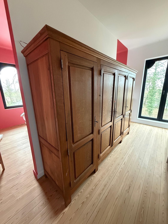 Image 1 of Houten kleerkast