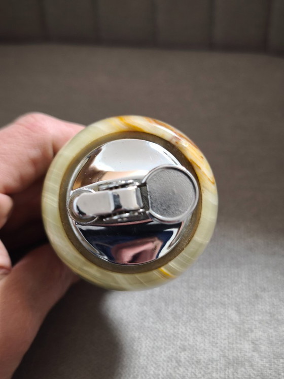 Image 1 of Briquet en onyx avec bougie chauffe-plat