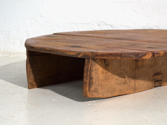 Antique low round table in pine wood – Central Europe, circa 1940 – Coffee tables, Rustic (photo 25 of 40)