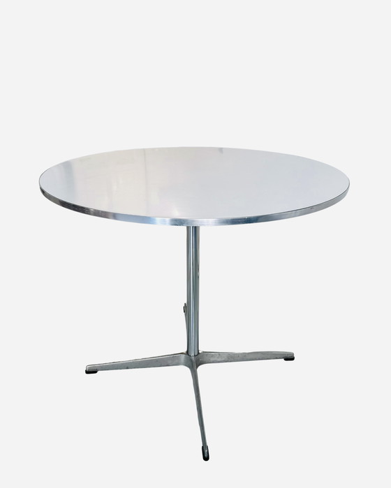 Image 1 of Arne Jacobsen - Side table model "A 222" - Fritz Hansen, Denmark - 1960s