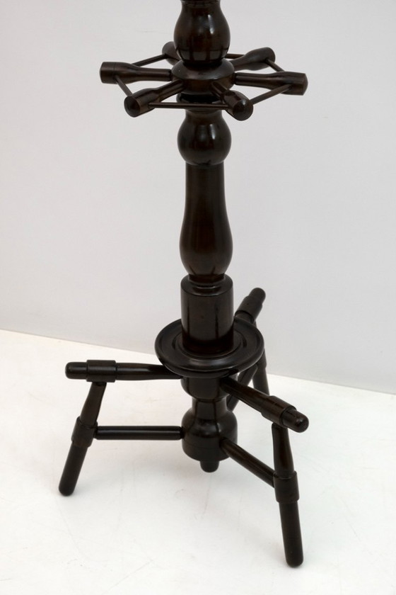 Image 1 of Appendiabiti da terra in noce italiano di metà secolo con portaombrelli, 1950